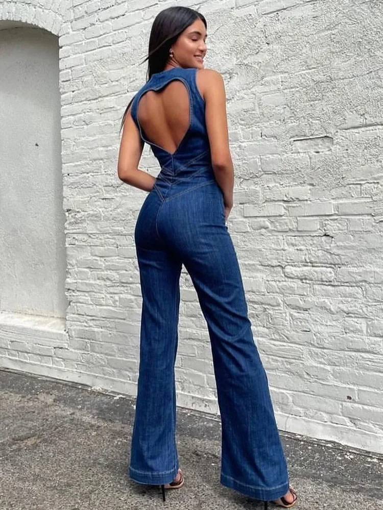 Denim Jumpsuit Dames – Mouwloos met Open Rug en Uitlopende Pijpen