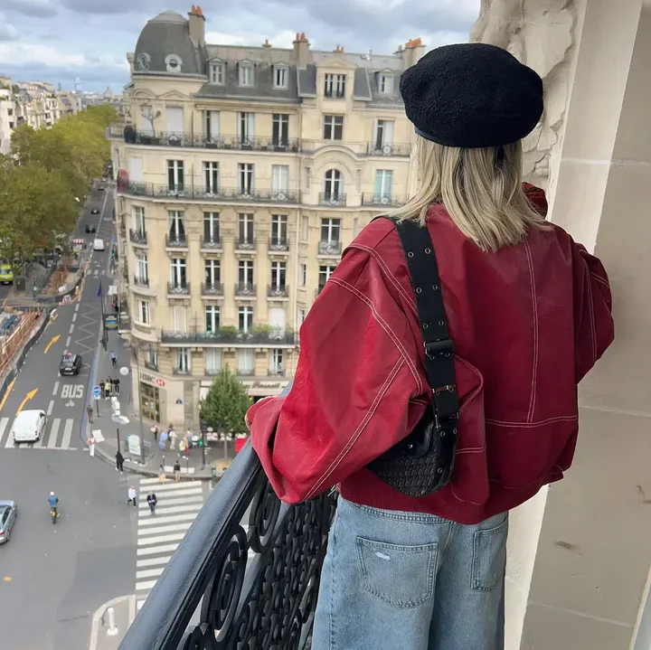 Oversized damesjas van imitatieleer – Ritssluiting en contrastnaden